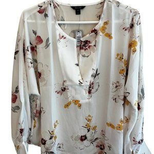 Rw & Co. Long Sleeve Floral Blouse
